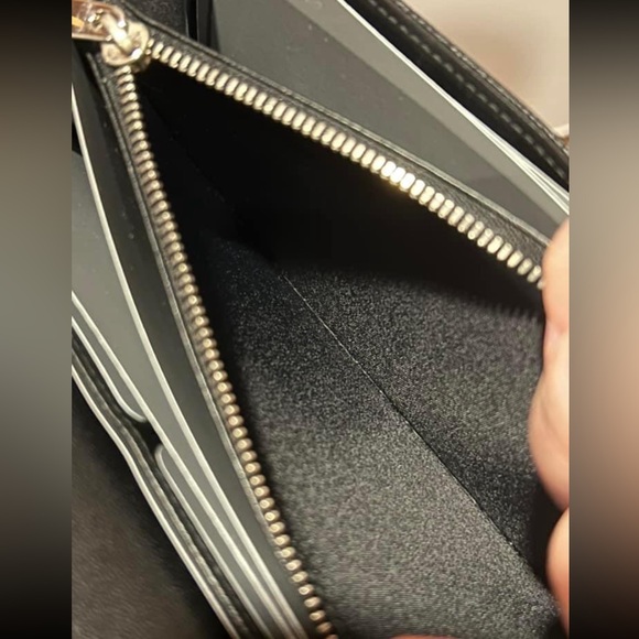 Diorama wallet on chain - Picture 4 of 12